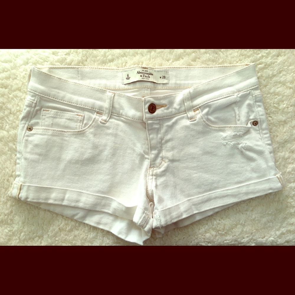 White Abercrombie & Fitch Shorts